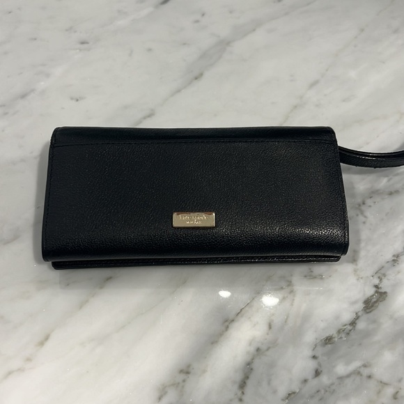 Kate Spade Villabella Wristlet/Clutch - Picture 6 of 8